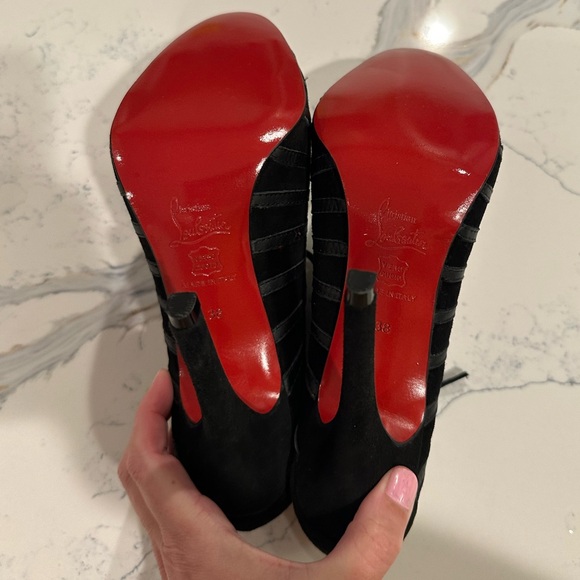 Christian Louboutin Black Leather and Suede Inverness Booties Size 38 - Picture 5 of 8